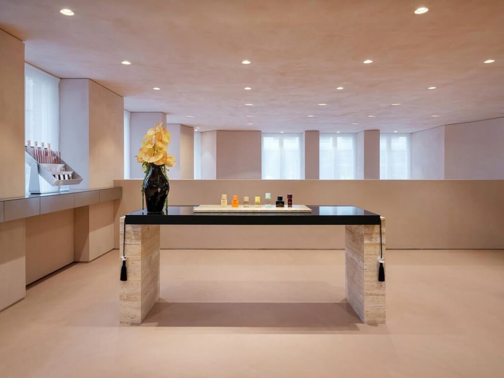 ClayLime - Durable natural concrete finish by ClayLime, installed at CAIA Cosmetics store in Stockholm.